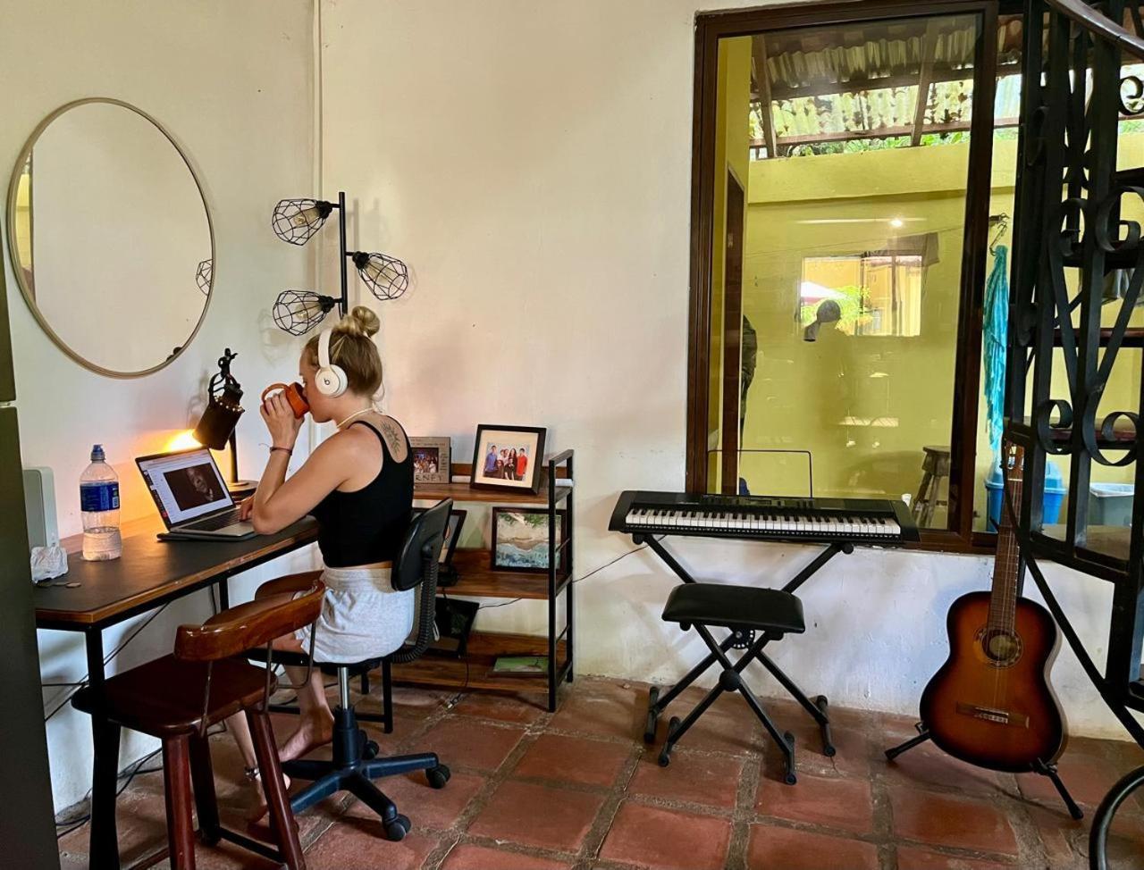 Tamarindo Backpackers Hostel ภายนอก รูปภาพ